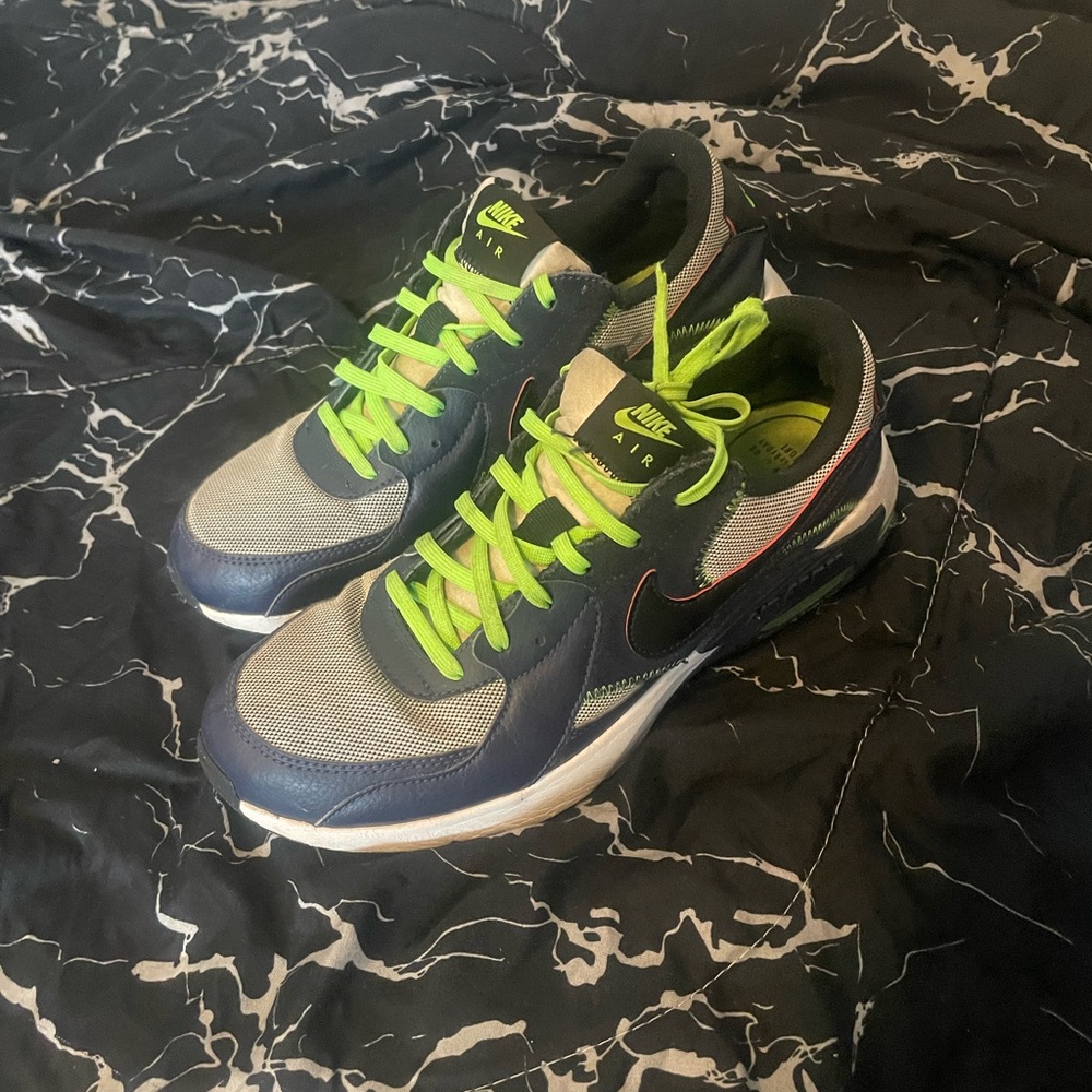 Nike air max (size 7.5 men)